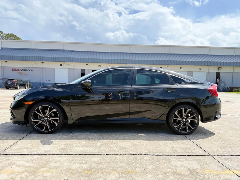 2020 Honda Civic 10th Gen - Image 3 of 12