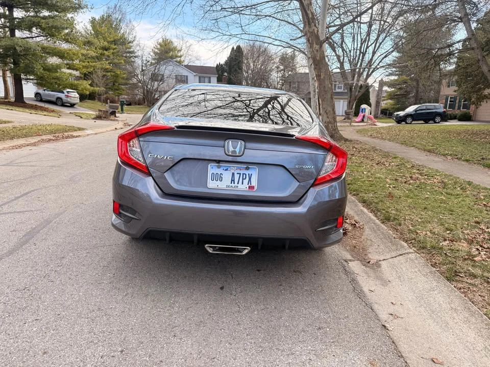 2020 Honda Civic 10th Gen - Image 6 of 12