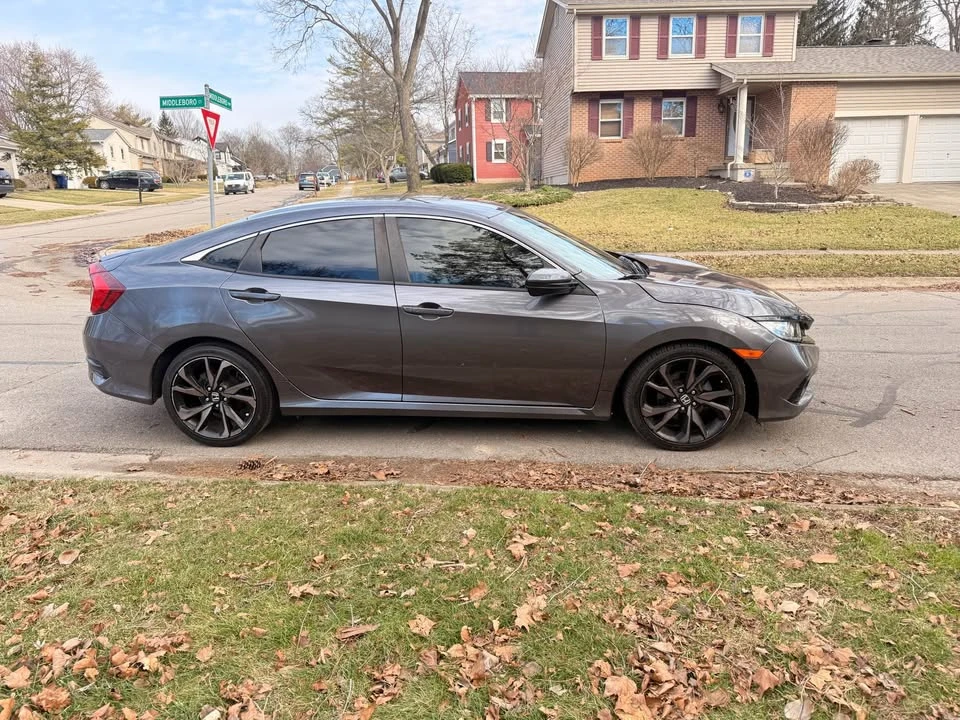 2020 Honda Civic 10th Gen - Image 4 of 12