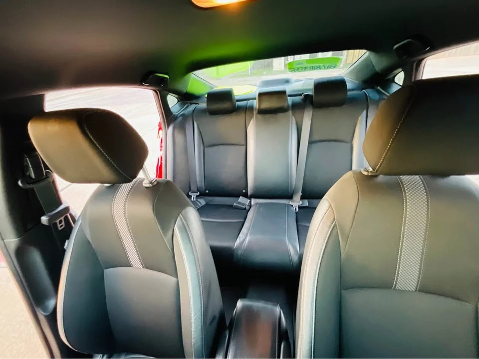 2020 Honda Civic 10th Gen - Image 5 of 15