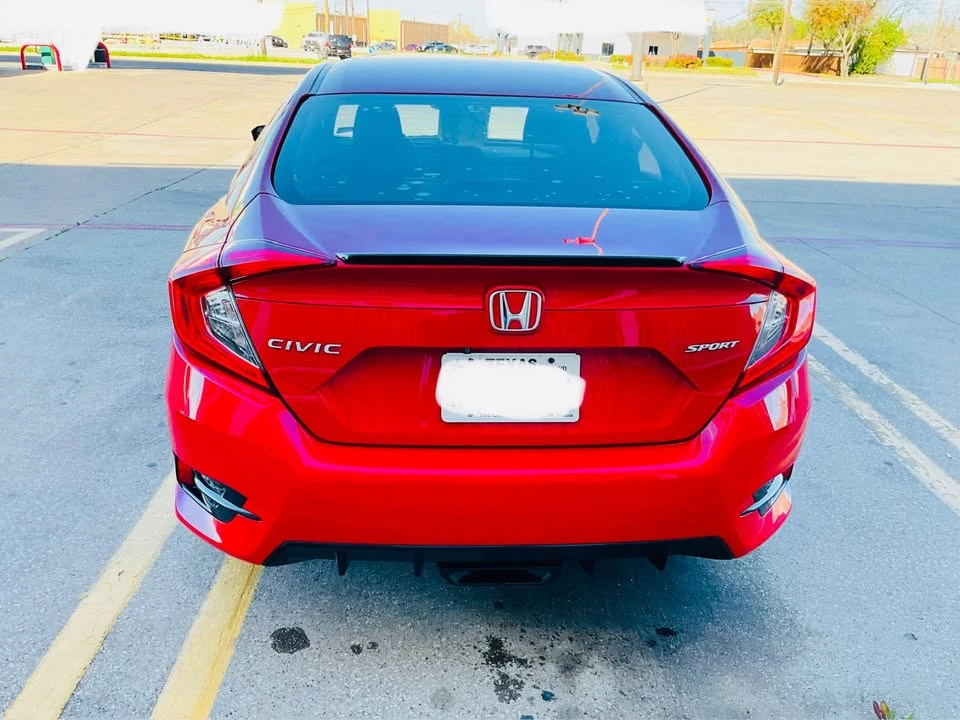 2020 Honda Civic 10th Gen - Image 8 of 16
