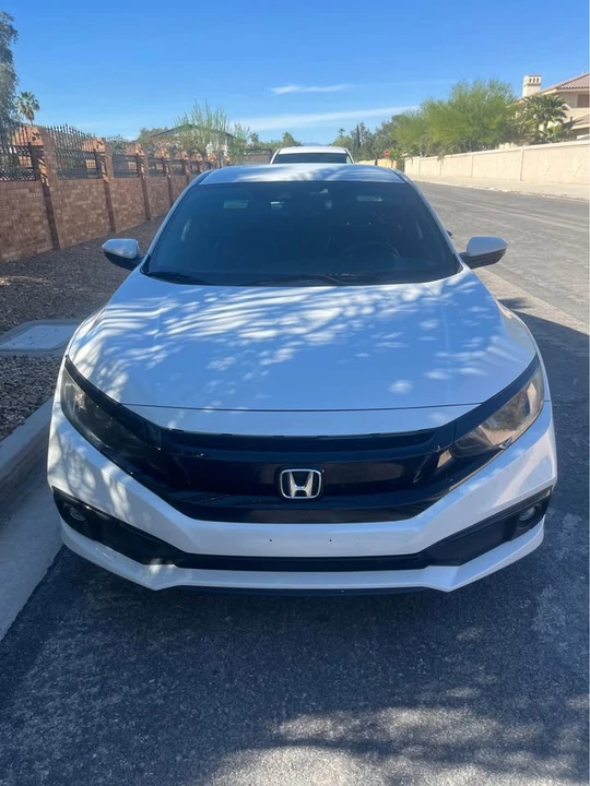2020 Honda Civic 10th Gen - Image 2 of 10