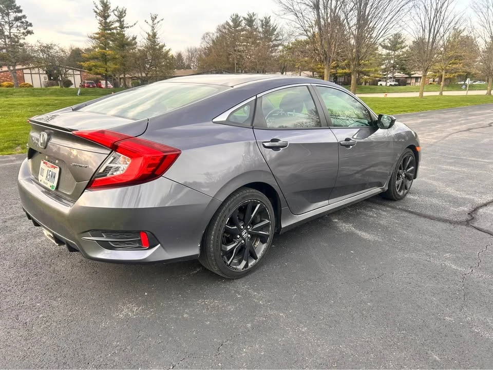 2020 Honda Civic 10th Gen - Image 5 of 10