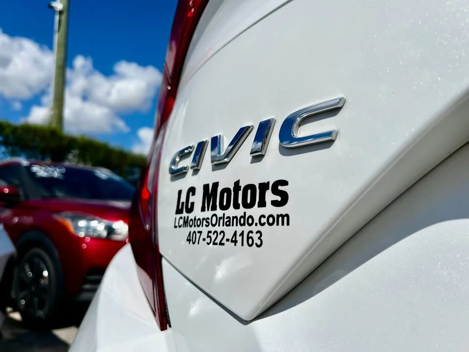 2020 Honda Civic 10th Gen - Image 4 of 17