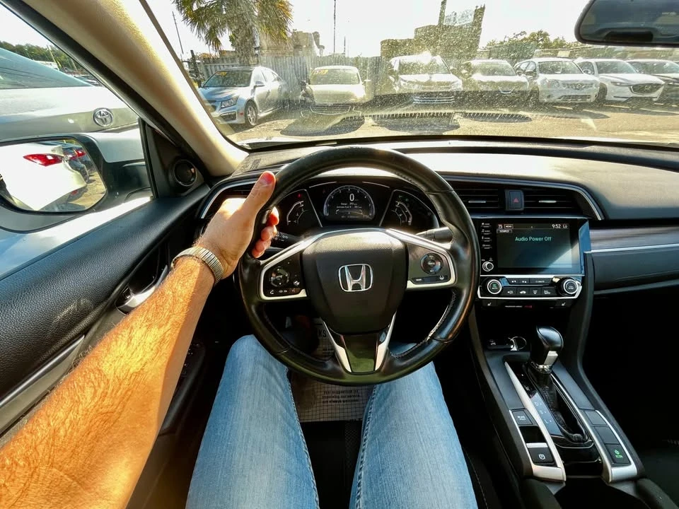 2020 Honda Civic 10th Gen - Image 7 of 17
