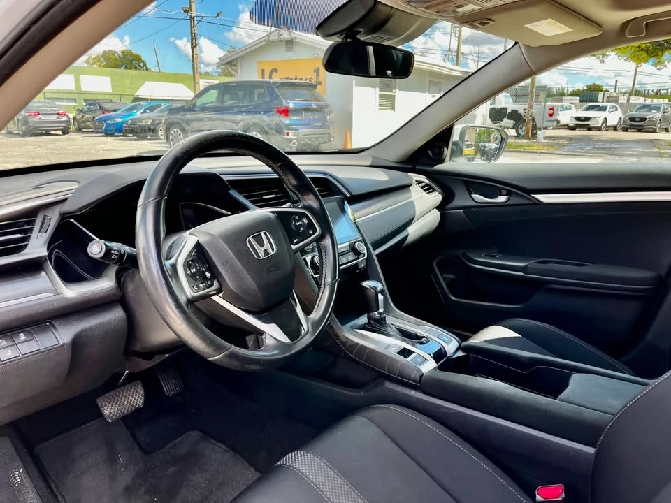 2020 Honda Civic 10th Gen - Image 5 of 17