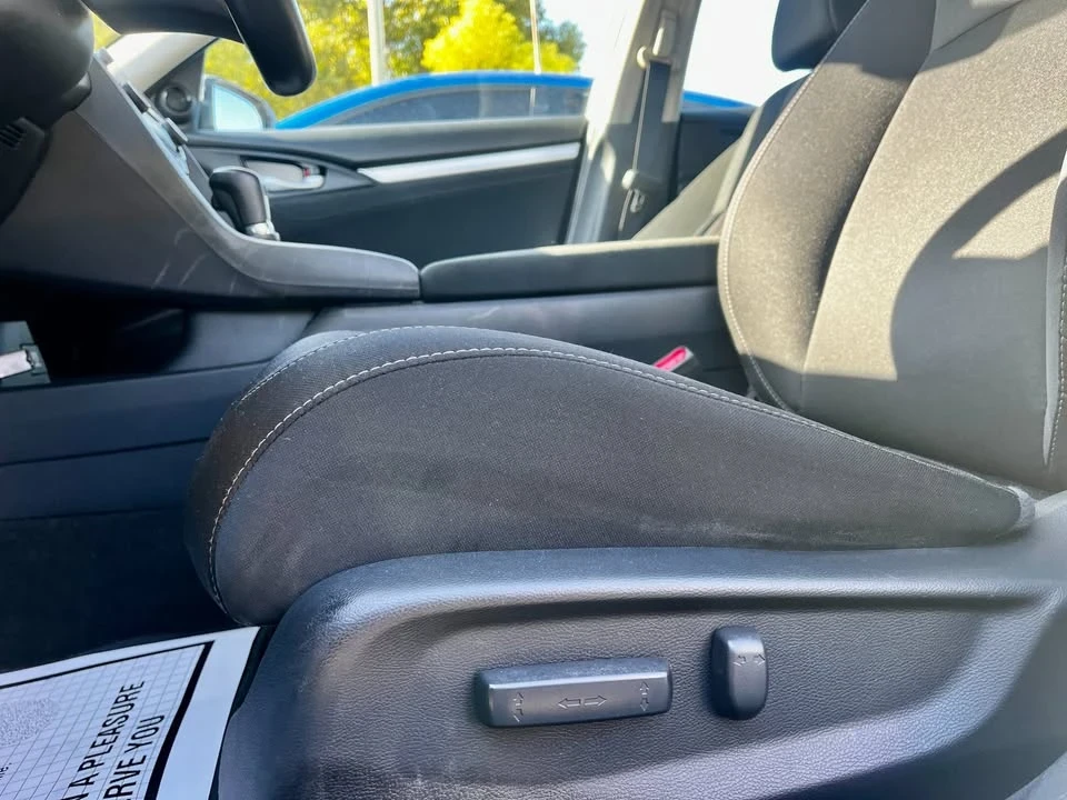 2020 Honda Civic 10th Gen - Image 14 of 17