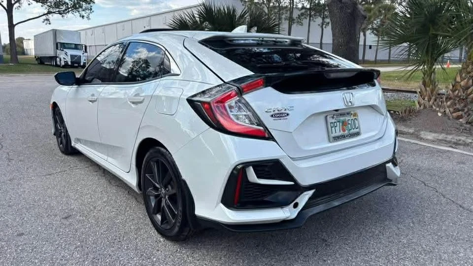 2020 Honda Civic 10th Gen - Image 9 of 16
