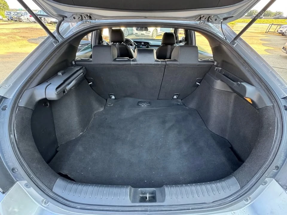 2020 Honda Civic 10th Gen - Image 9 of 15