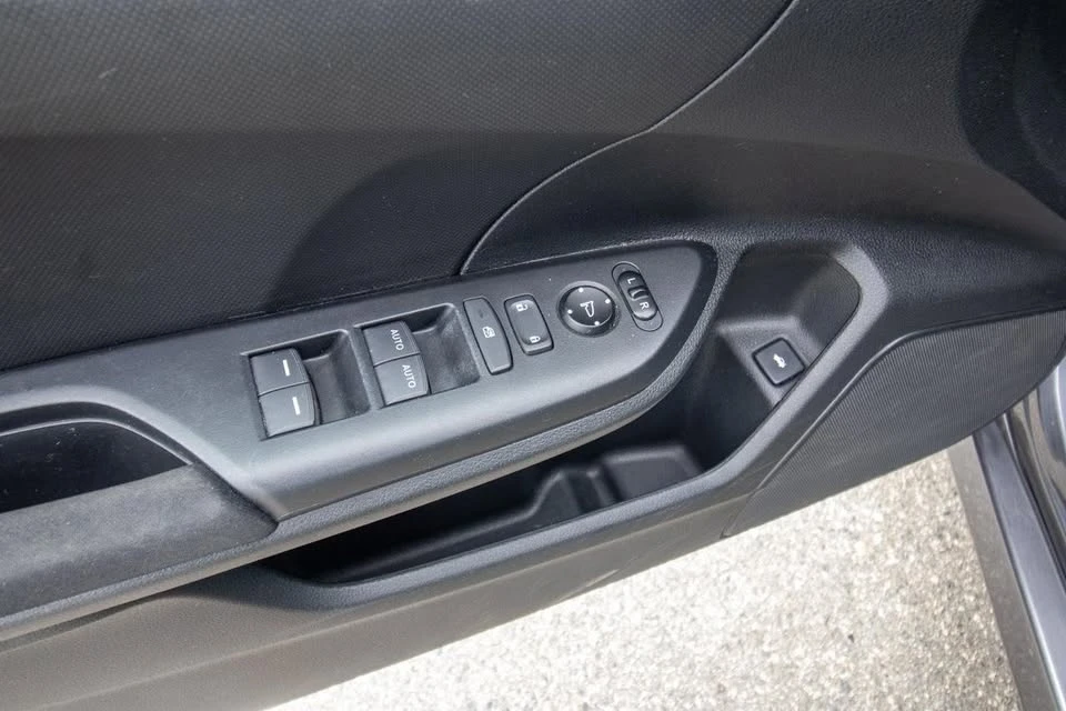 2020 Honda Civic 10th Gen - Image 9 of 10