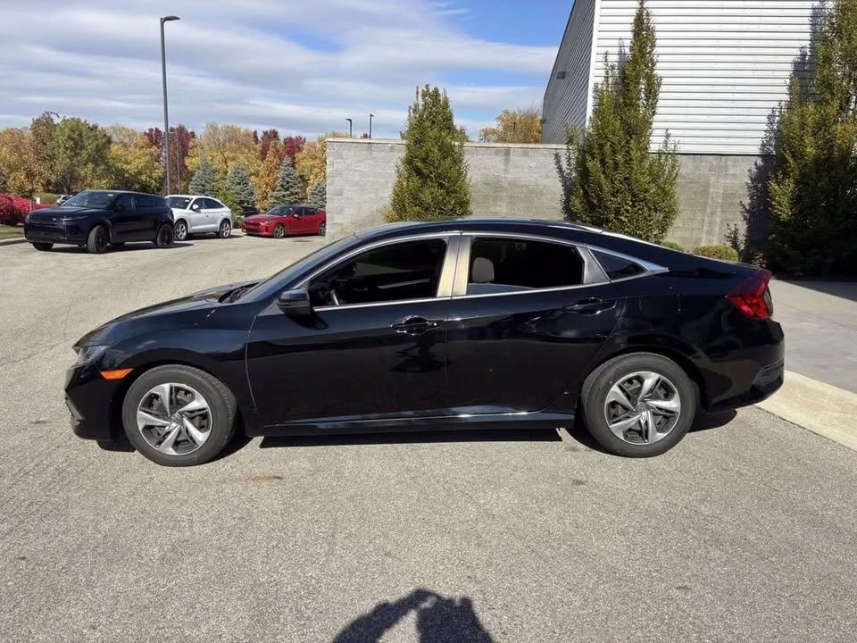 2020 Honda Civic 10th Gen - Image 4 of 17