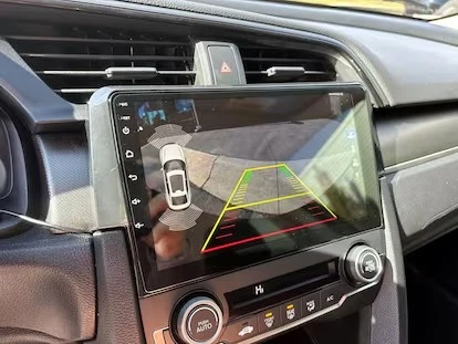 2020 Honda Civic 10th Gen - Image 13 of 17