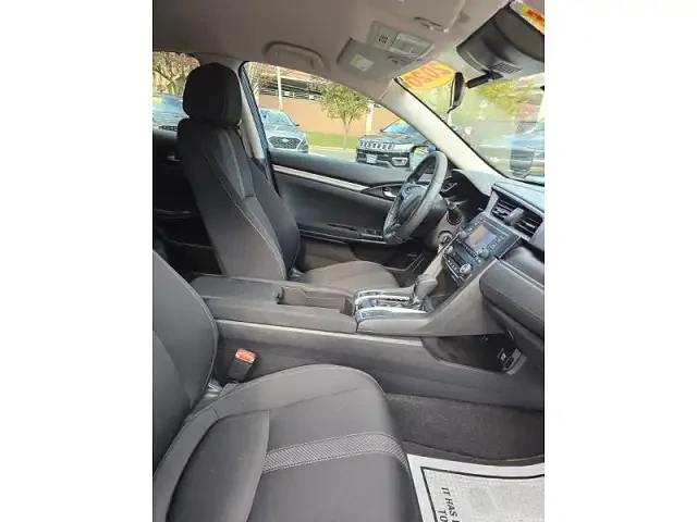 2020 Honda Civic 10th Gen - Image 10 of 16