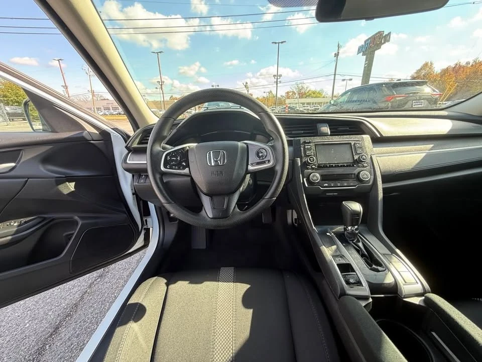 2020 Honda Civic 10th Gen - Image 8 of 11