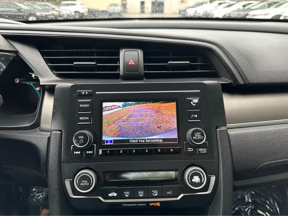 2020 Honda Civic 10th Gen - Image 9 of 15