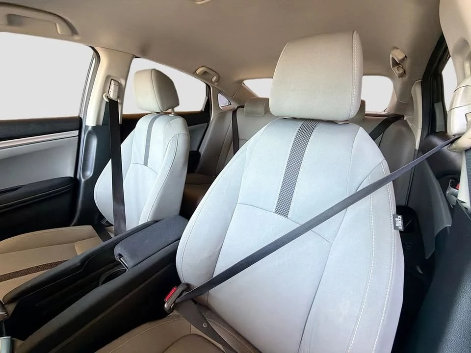 2020 Honda Civic 10th Gen - Image 19 of 20