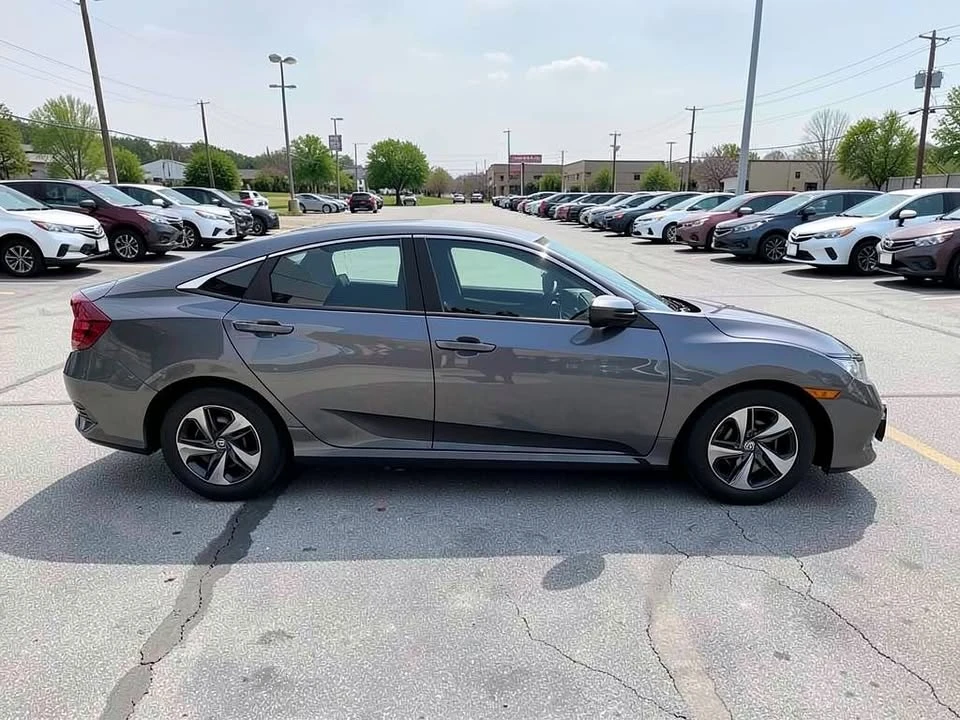 2020 Honda Civic 10th Gen - Image 8 of 20
