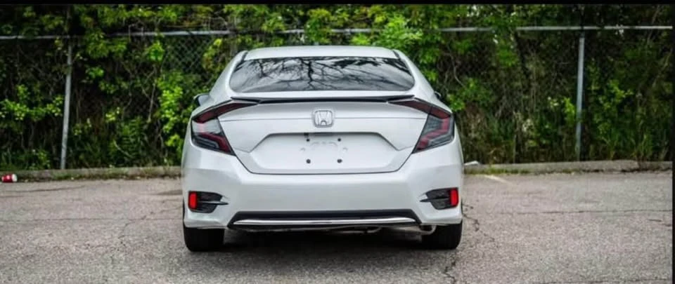 2020 Honda Civic 10th Gen - Image 5 of 9
