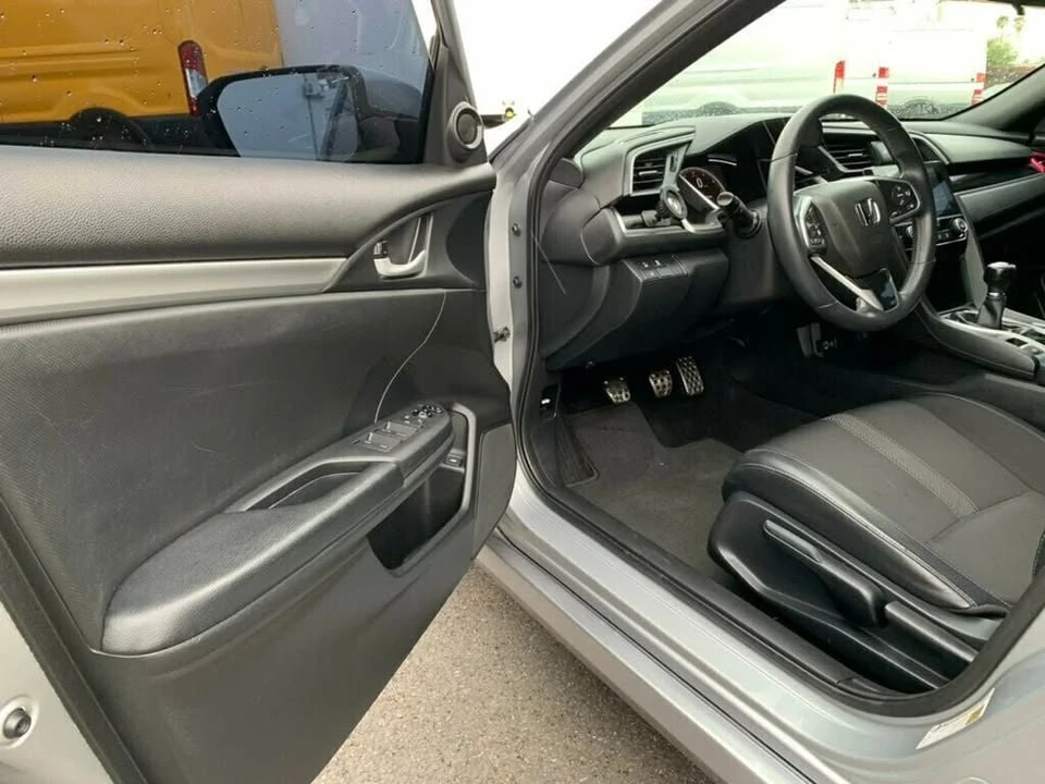 2020 Honda Civic 10th Gen - Image 12 of 20