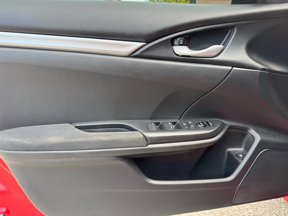 2020 Honda Civic 10th Gen - Image 18 of 20