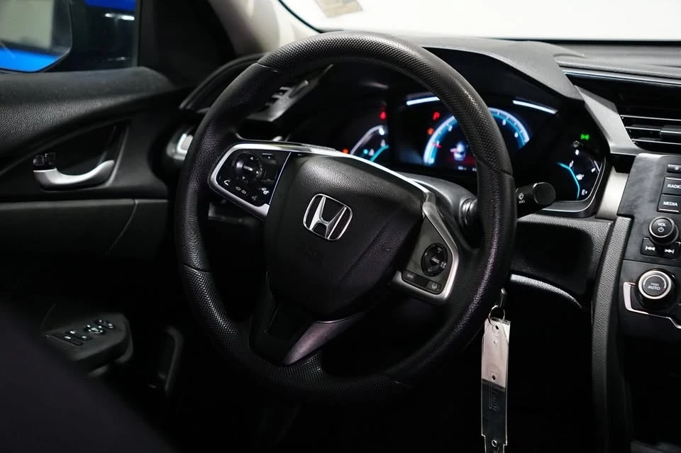 2020 Honda Civic 10th Gen - Image 19 of 20