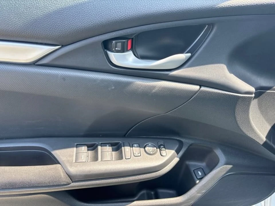 2020 Honda Civic 10th Gen - Image 18 of 20