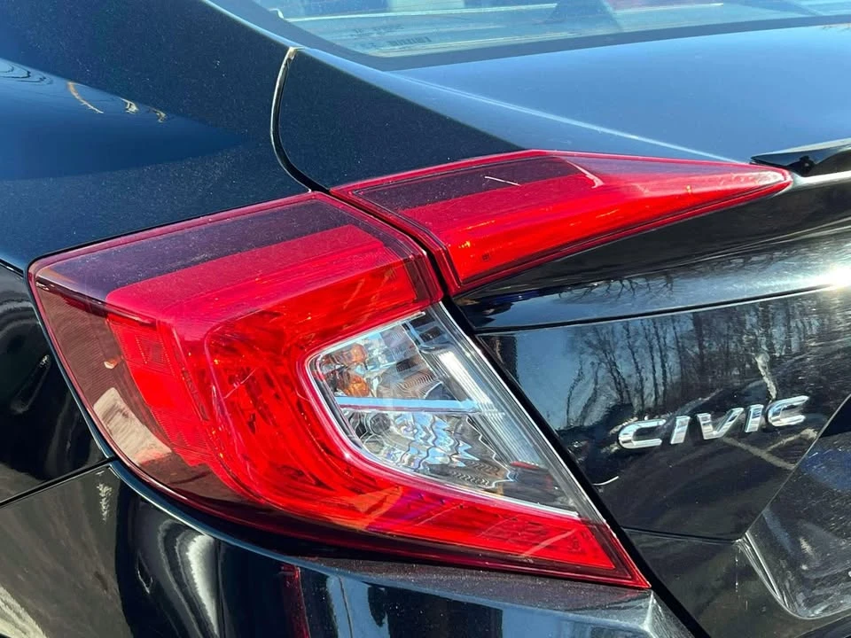 2020 Honda Civic 10th Gen - Image 8 of 20