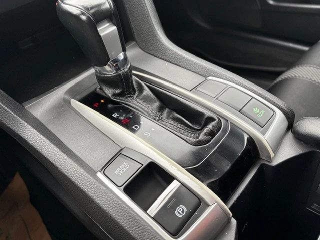 2020 Honda Civic 10th Gen - Image 11 of 13