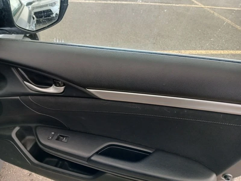 2020 Honda Civic 10th Gen - Image 15 of 20