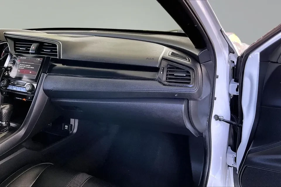 2020 Honda Civic 10th Gen - Image 7 of 18