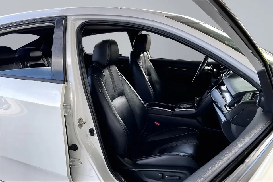 2020 Honda Civic 10th Gen - Image 8 of 18