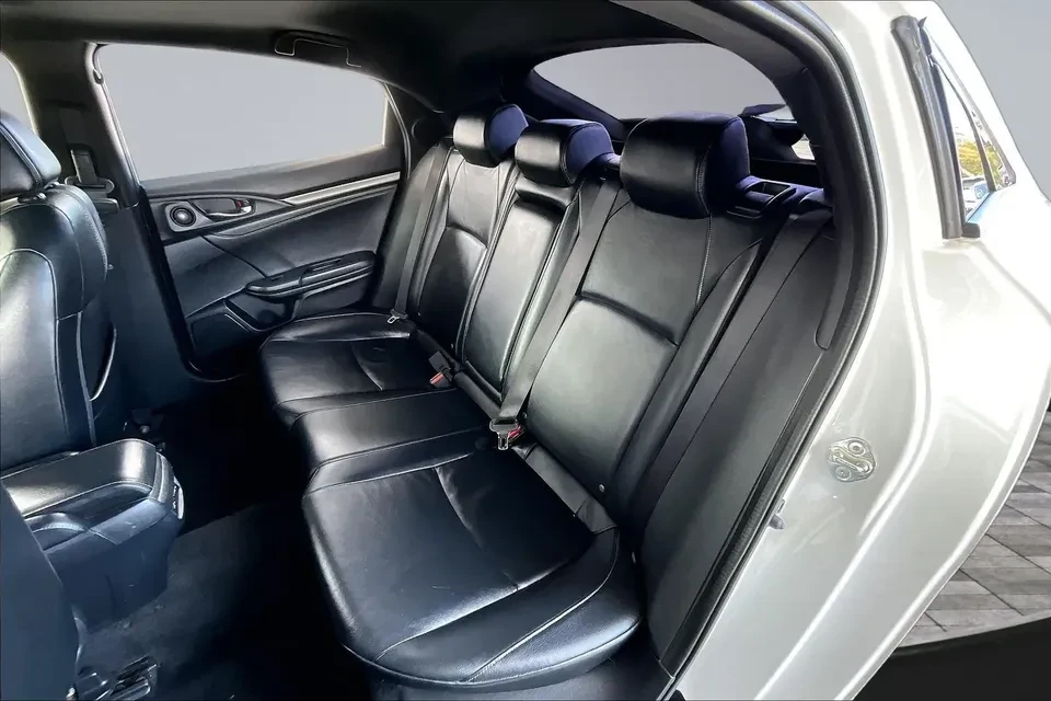 2020 Honda Civic 10th Gen - Image 6 of 18