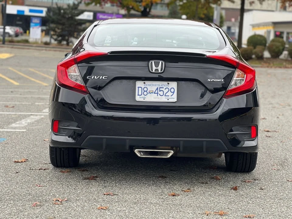 2020 Honda Civic 10th Gen - Image 8 of 10
