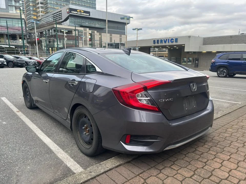 2020 Honda Civic 10th Gen - Image 6 of 11