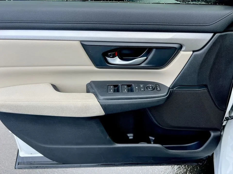 2020 Honda CR-V 5th Gen - Image 18 of 20