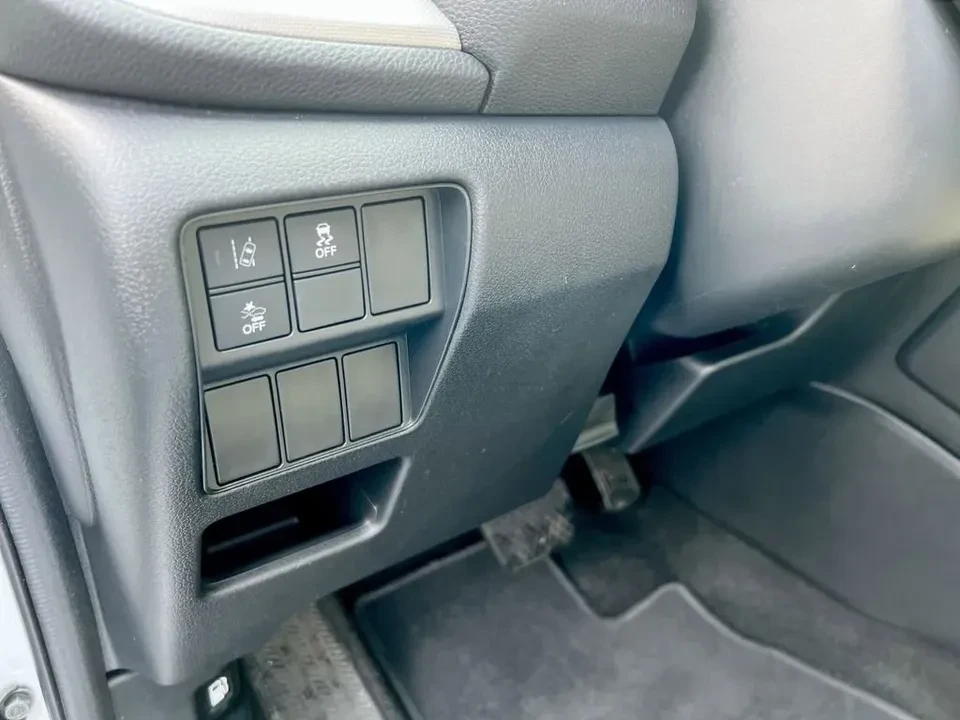 2020 Honda CR-V 5th Gen - Image 15 of 20