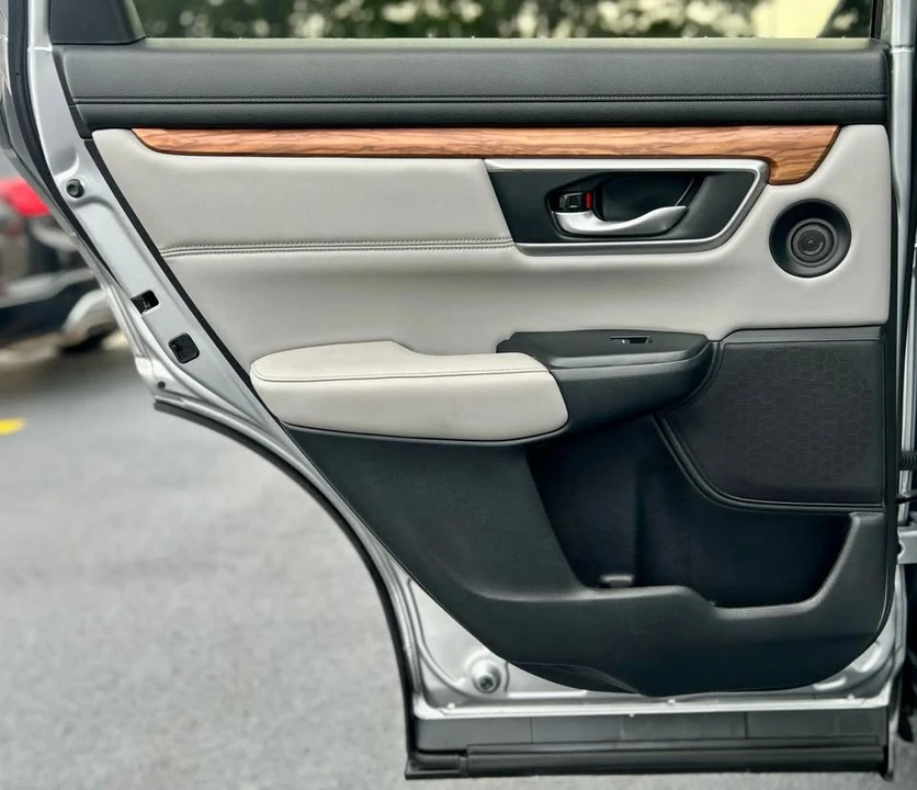 2020 Honda CR-V 5th Gen - Image 18 of 19