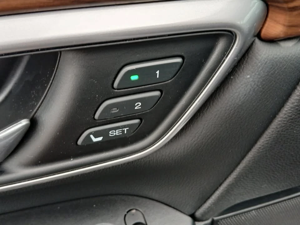 2020 Honda CR-V 5th Gen - Image 17 of 20