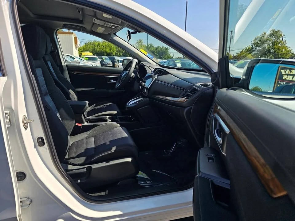 2020 Honda CR-V 5th Gen - Image 18 of 20