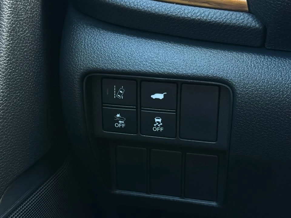 2020 Honda CR-V 5th Gen - Image 15 of 20