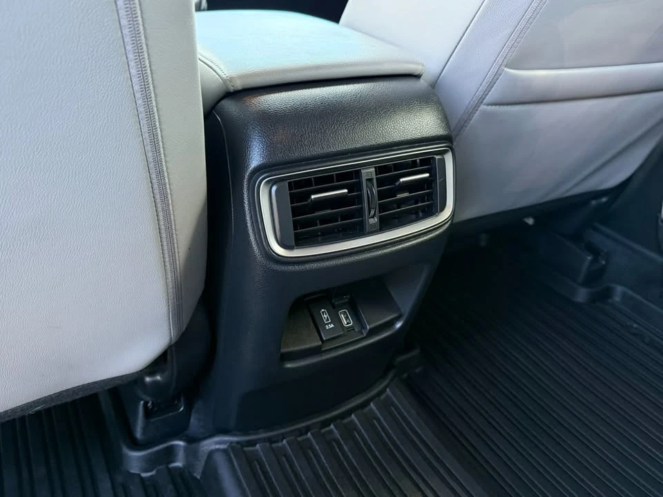 2020 Honda CR-V 5th Gen - Image 9 of 20