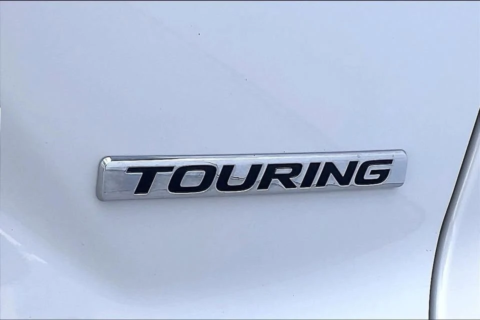 2020 Honda CR-V 5th Gen - Image 8 of 20