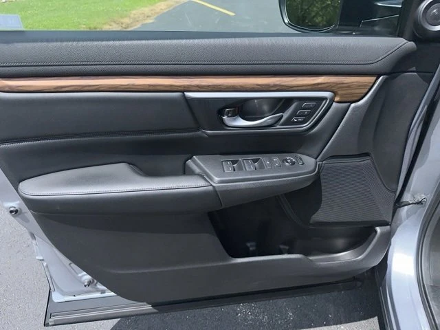 2020 Honda CR-V 5th Gen - Image 11 of 20