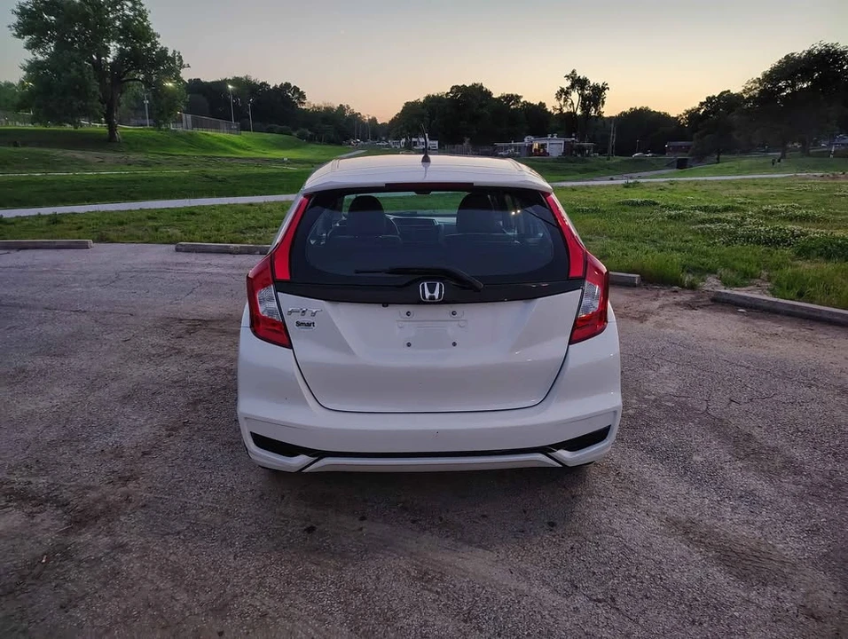 2020 Honda Fit - Image 4 of 10