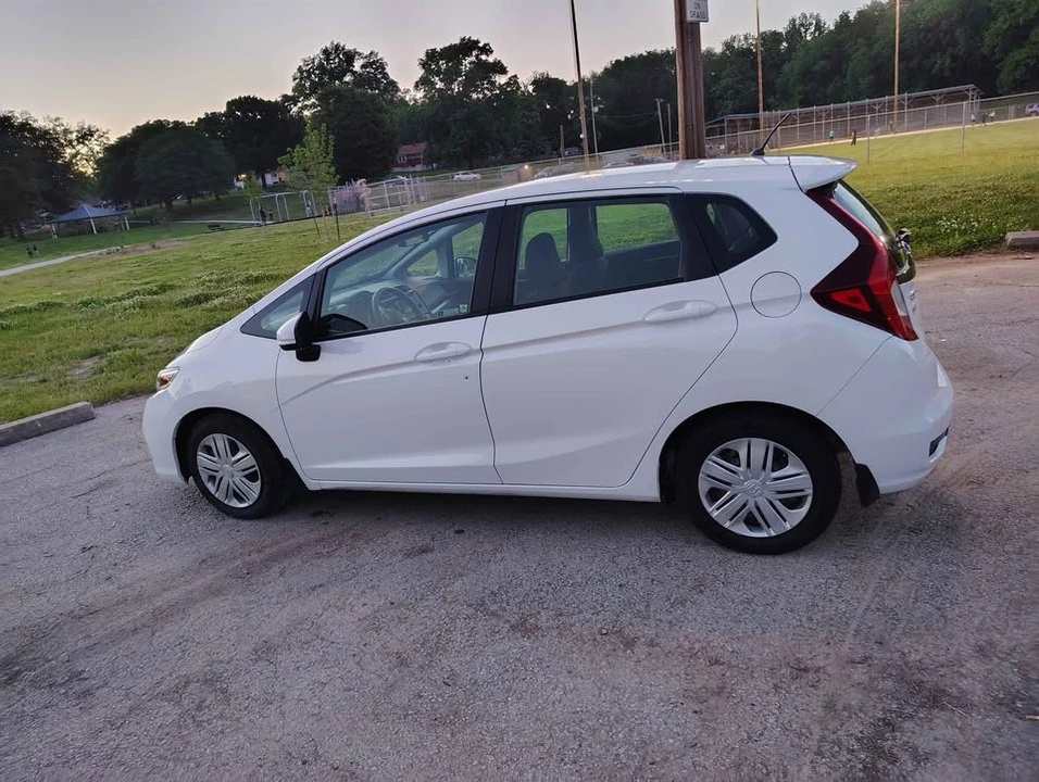 2020 Honda Fit - Image 2 of 10