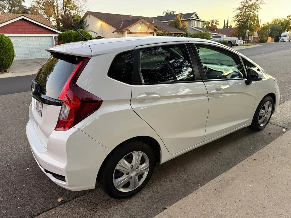 2020 Honda Fit - Image 11 of 19