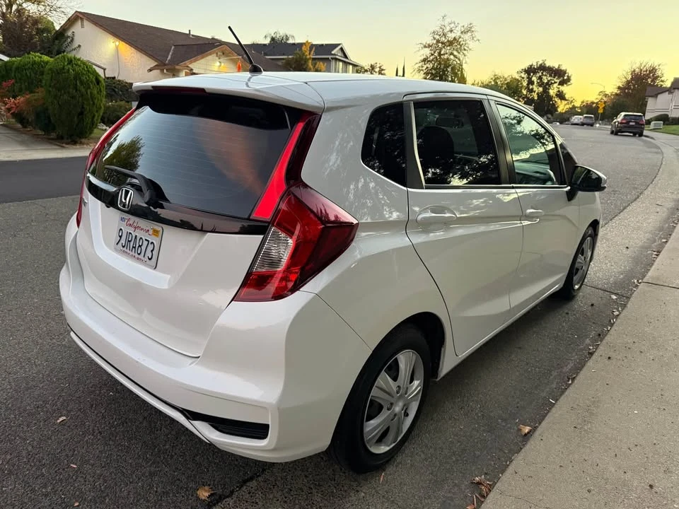 2020 Honda Fit - Image 9 of 19