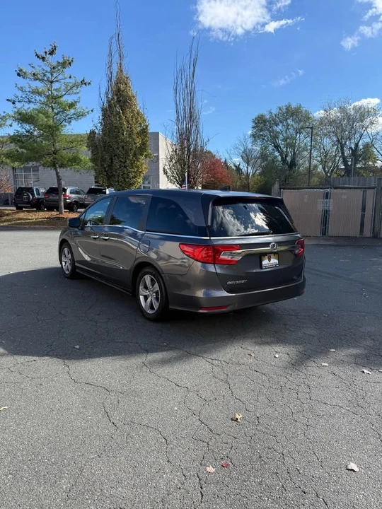 2020 Honda Odyssey - Image 2 of 18