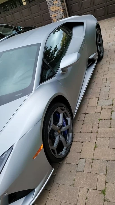 2020 Lamborghini Huracan LP640-4 EVO - Image 6 of 9