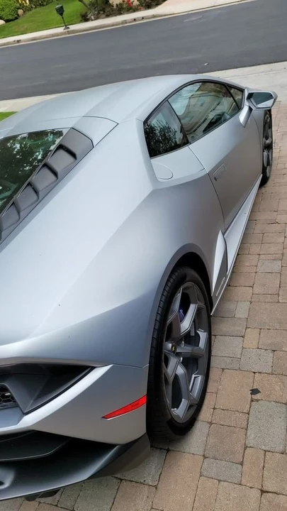 2020 Lamborghini Huracan LP640-4 EVO - Image 5 of 9